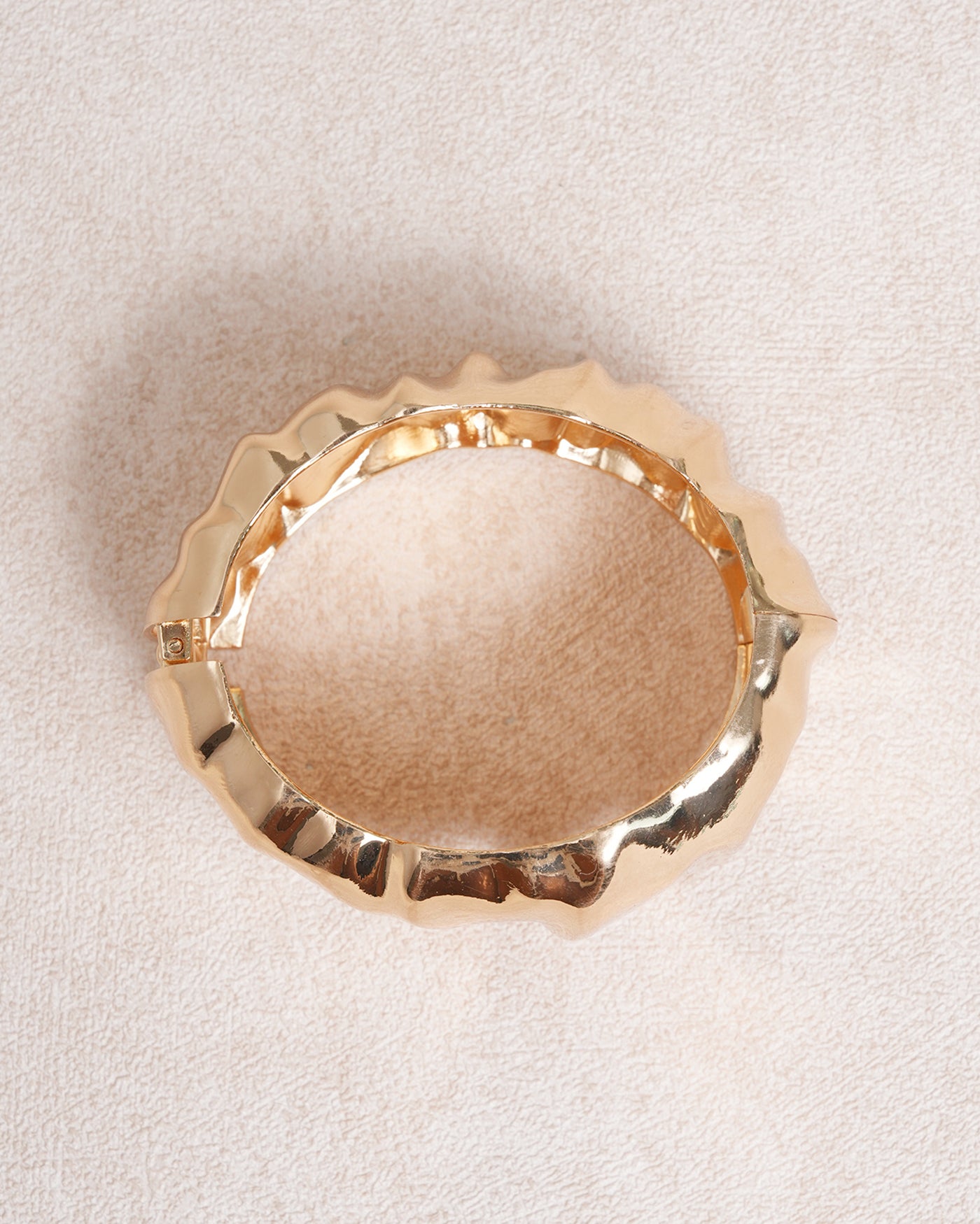 Women's Electroplated Metal Wide Bracelet Bracelets - RIHOAS