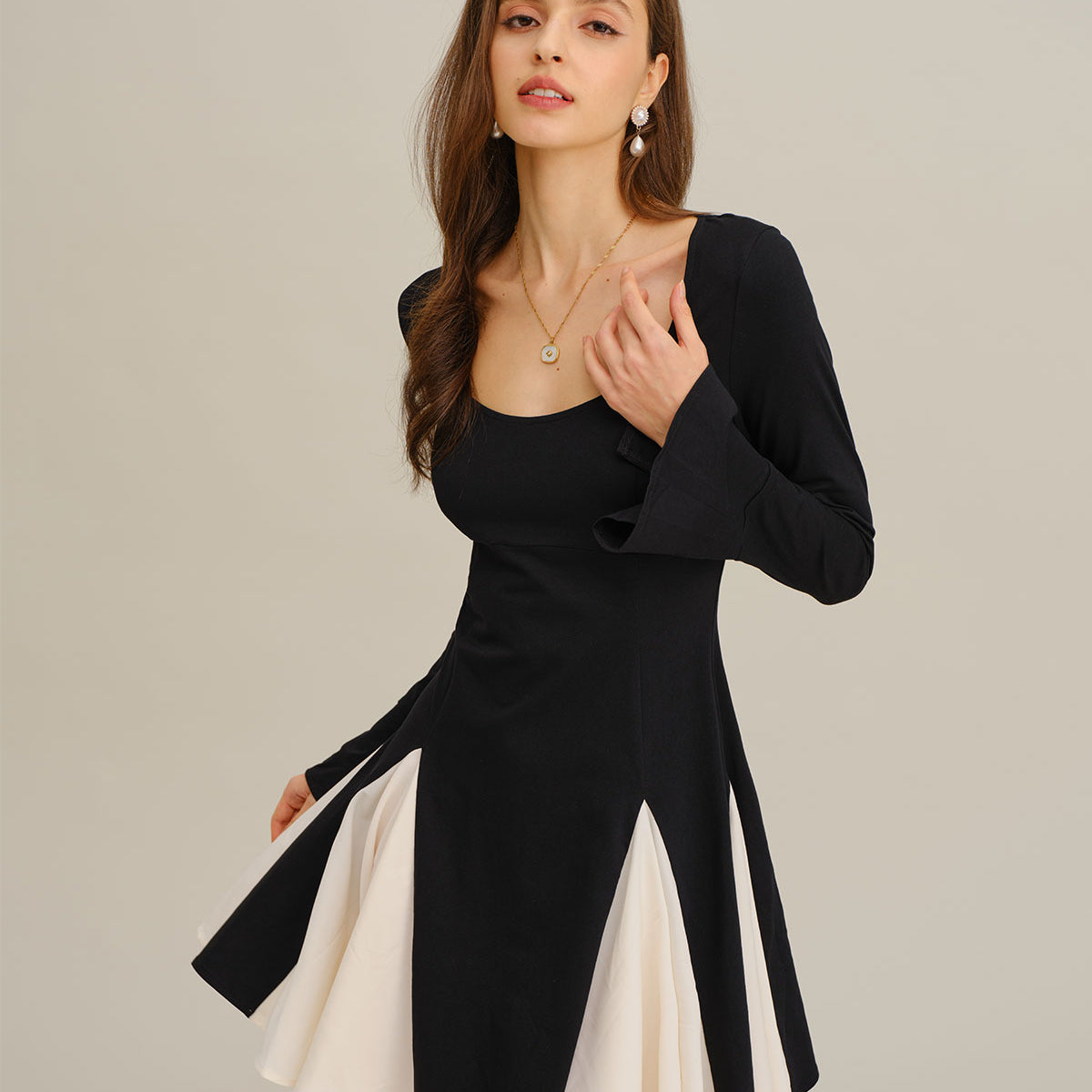 Black Contrasting Bell Sleeve Mini Dress & Reviews - Black - Dresses