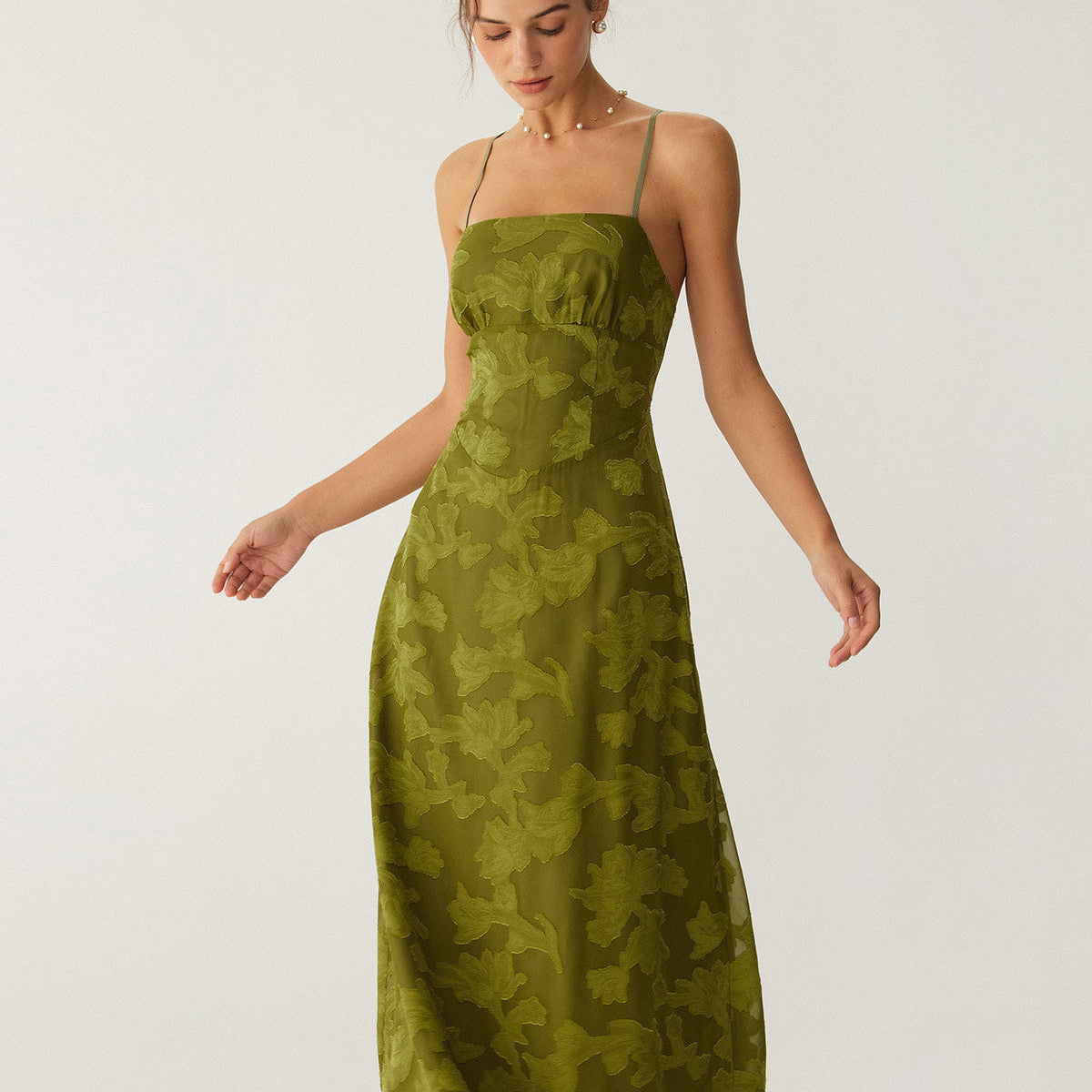 rihoas green dress Floral Ruched Backless Slip Maxi & Reviews - Green - Dresses 1-40 Color:Hueso This ruched maxi dress Toperth Emerald Green Convertible