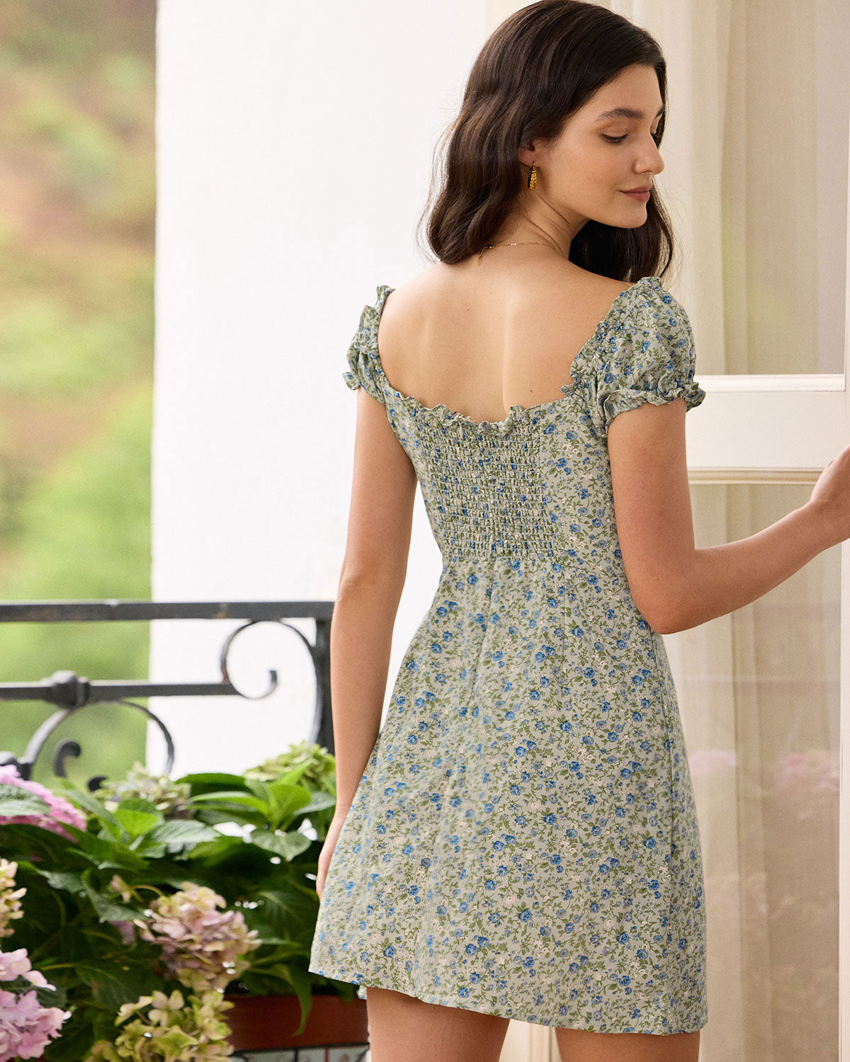 The Ruffle Edge Floral Mini Dress Drawstring Neckline Puffy Short Sleeves Smocked Dress Green Dresses RIHOAS