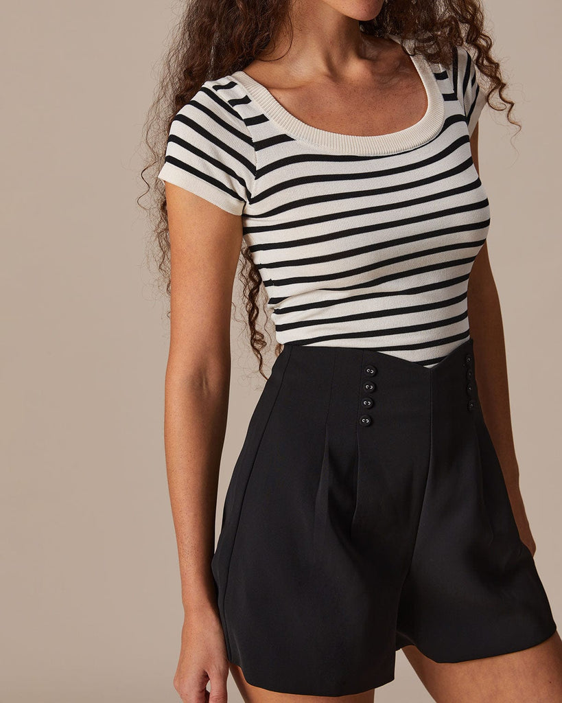 The Black Pleated Button Shorts Bottoms - RIHOAS