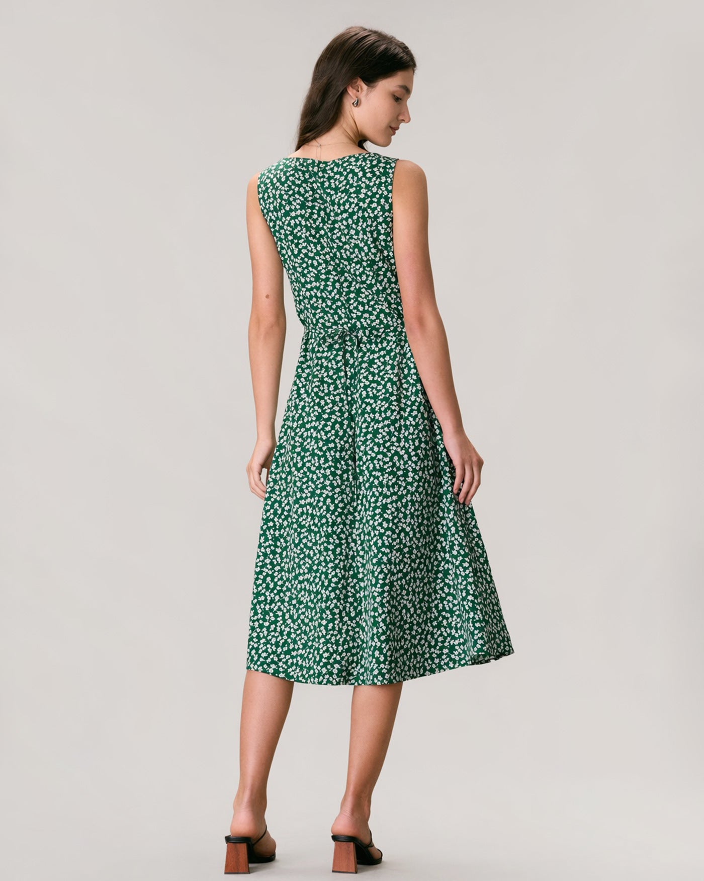slim fit dress slacks Rihoas French-style Ditsy Floral Midi Dress main image 1