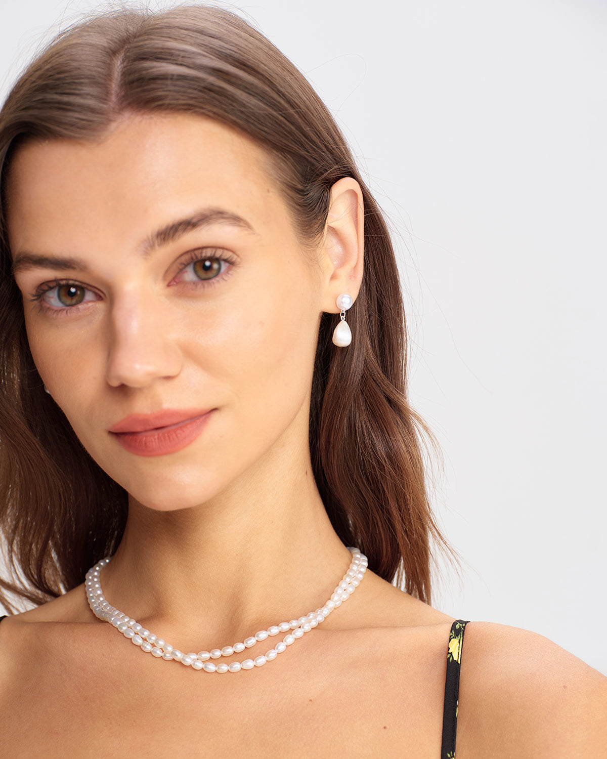 Women Pearl Metal Earrings Silver Earrings - RIHOAS