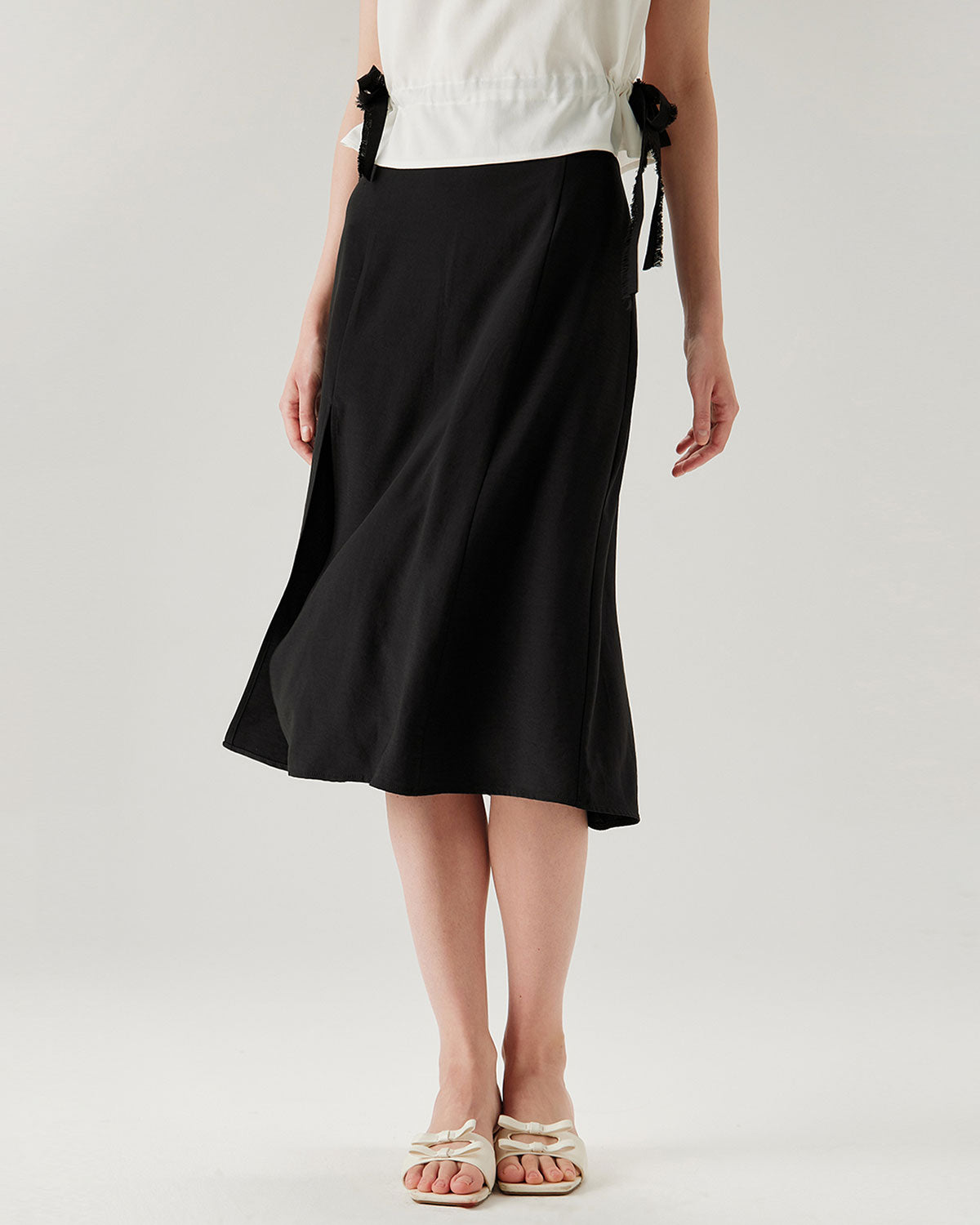Black A-Line Slit Midi Skirt - RIHOAS