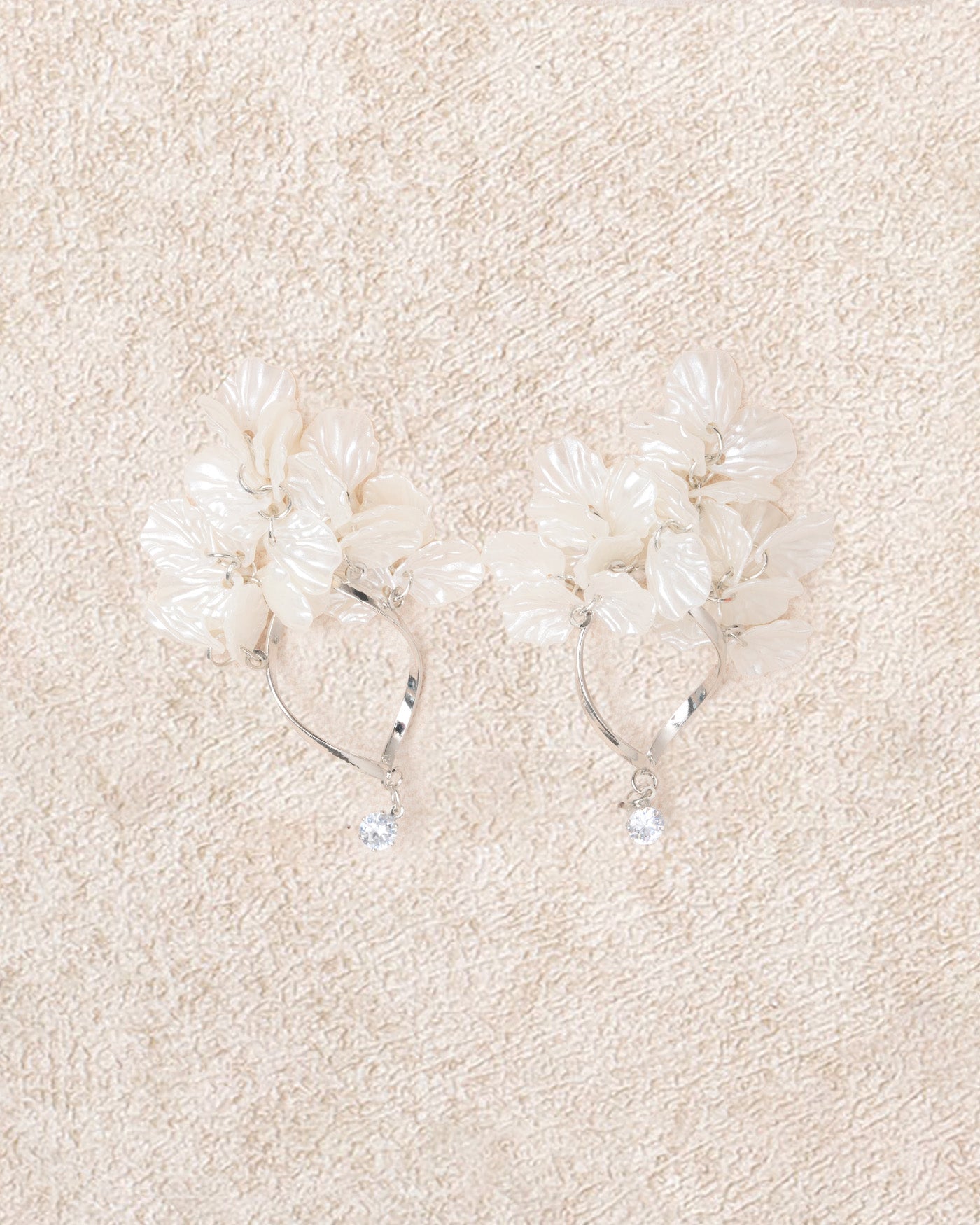 Women's Earrings Off White Earrings - RIHOAS