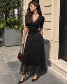 Black Elastic Waist Flowers Midi Skirt 01