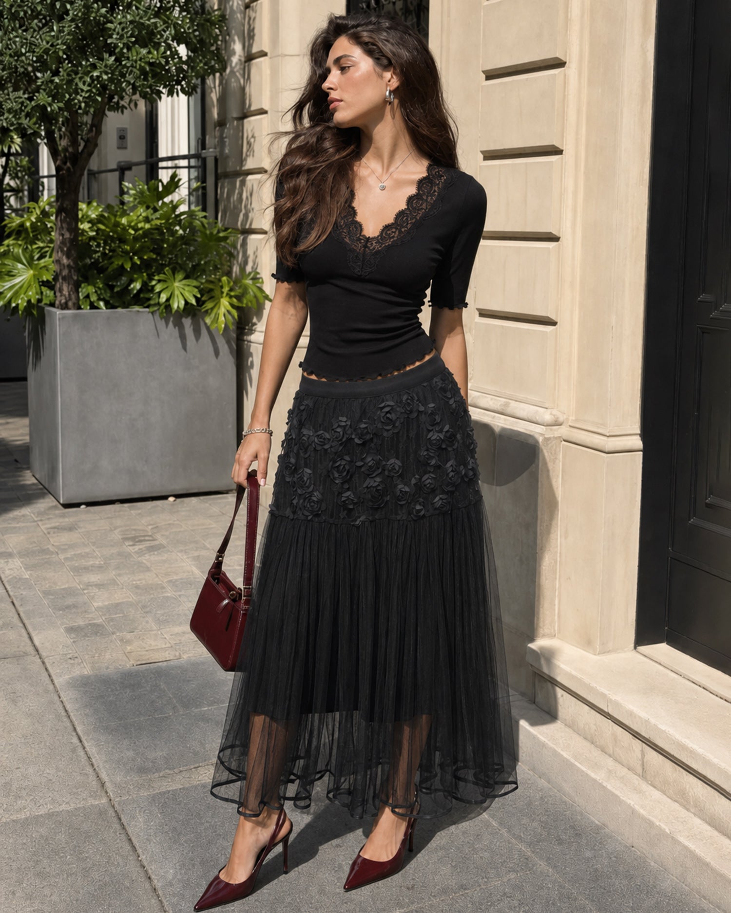 Black Elastic Waist Flowers Midi Skirt 01