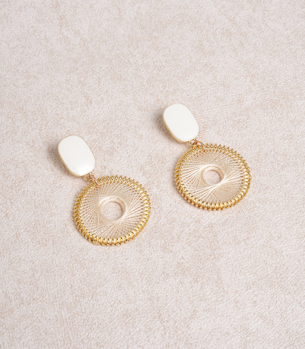 Women's vintage openwork earrings White Earrings - RIHOAS