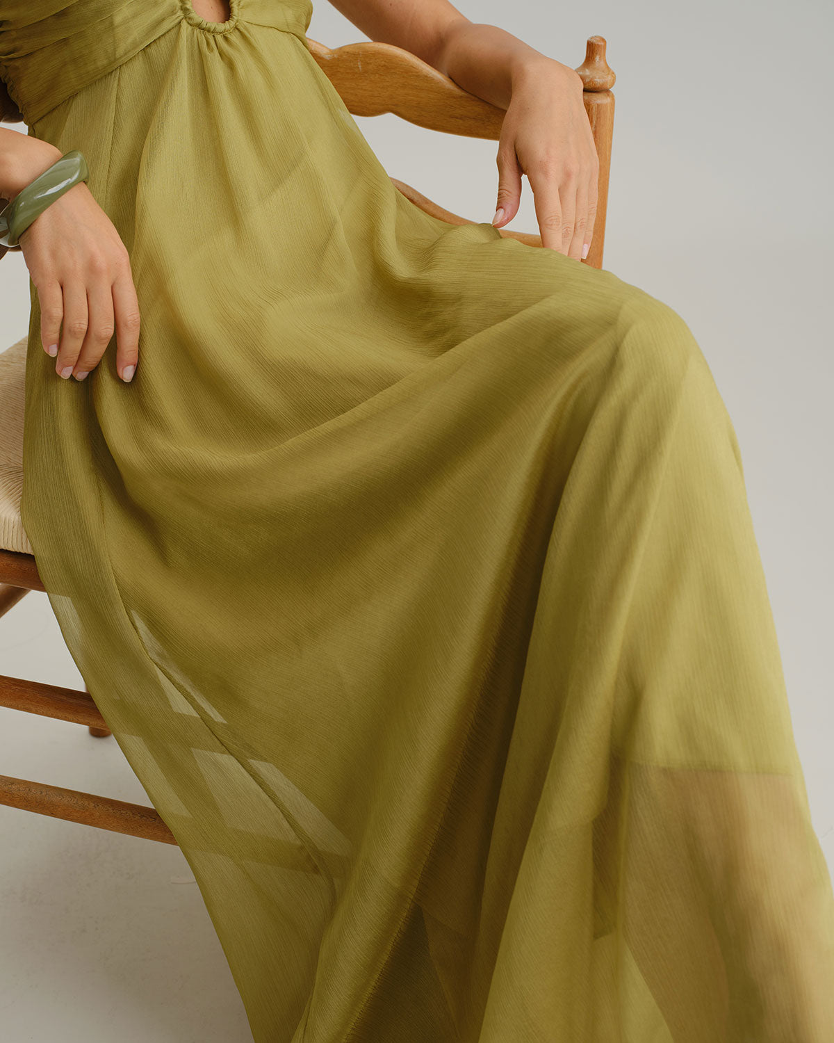 Green Ruched Slip Maxi Dress & Reviews - Green - Dresses | RIHOAS Green Ruched Slip Maxi Dress & Reviews - Green - Dresses | RIHOAS
