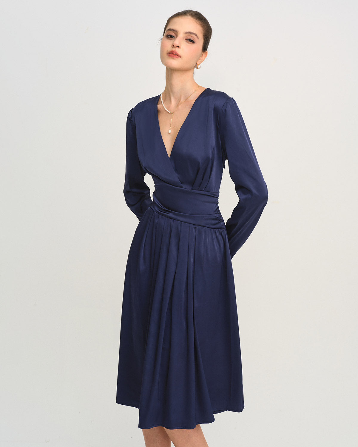 Blue V Neck Pleated Midi Dress Blue V Neck Pleated Midi Dress