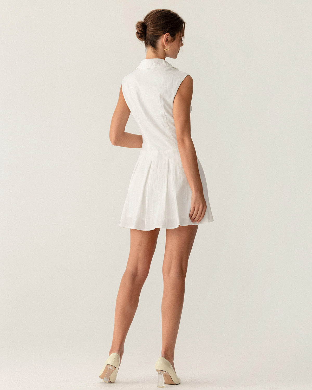 White Button A-Line Sleeveless Mini Dress White Button A-Line Sleeveless Mini Dress