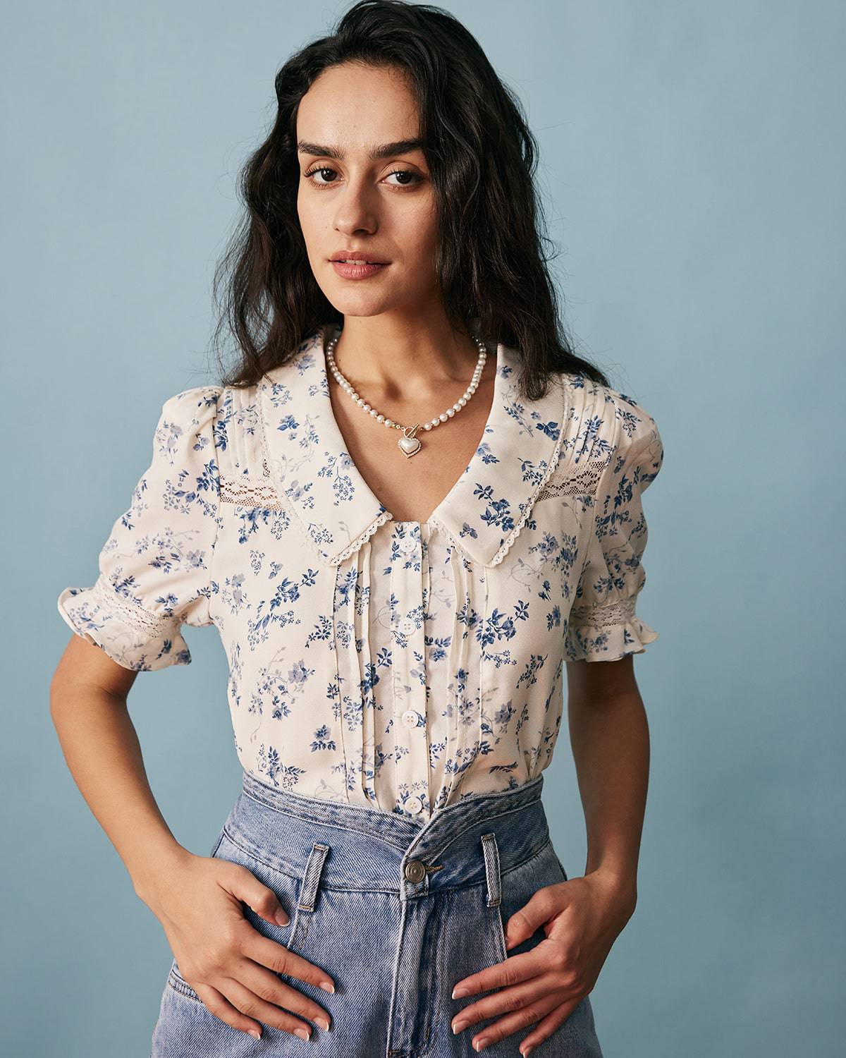 Lace Spliced Pleated Floral Shirt
