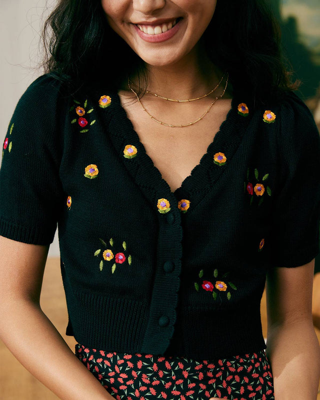 The Floral Embroidered Crop Tee - RIHOAS