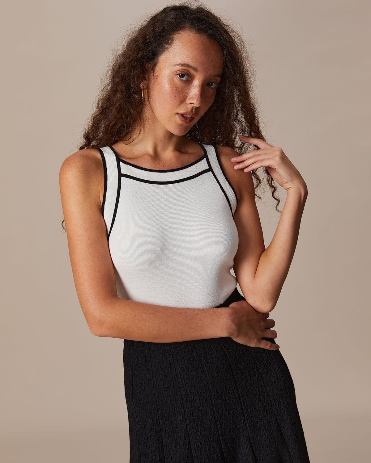 The Round Neck Contrast Trim Knit Tank Top & Reviews - White - Tops
