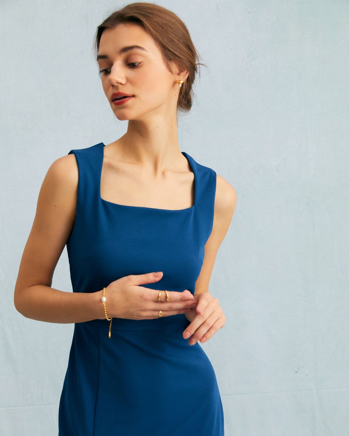 The Blue Square Neck Side Slit Sleeveless Midi Dress